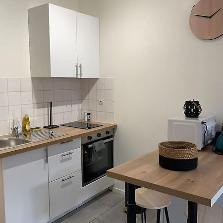 Jolie Studio En Centre Ville Chateauroux Bagian luar foto